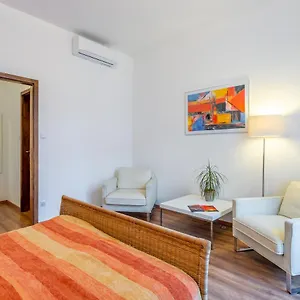 https://apt-central-avenue.inbudapesthotels.com